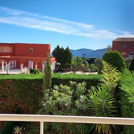 Chambre Lit 2 Personnes Dans Appartement Du Logeur Mandelieu Esterno foto