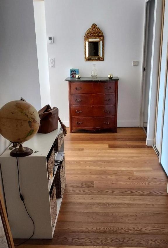 Chambre Lit 2 Personnes Dans Appartement Du Logeur Mandelieu Esterno foto