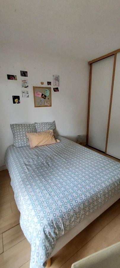 Chambre Lit 2 Personnes Dans Appartement Du Logeur Mandelieu Esterno foto